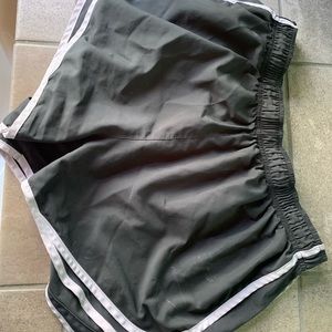 Women’s Nike Tempo Shorts